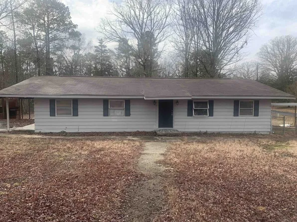 681 E Timber Ln, Robbins, NC 27325