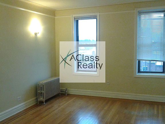 3rd image of 3284 45th St APT 4A