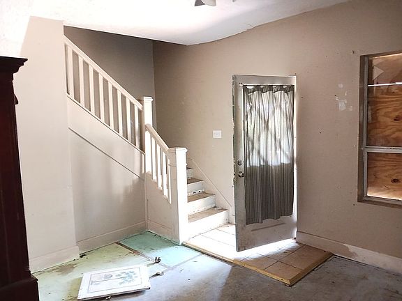 2nd image of 217 Lovell Dr