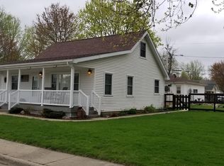 527 E High St, Morris, IL 60450