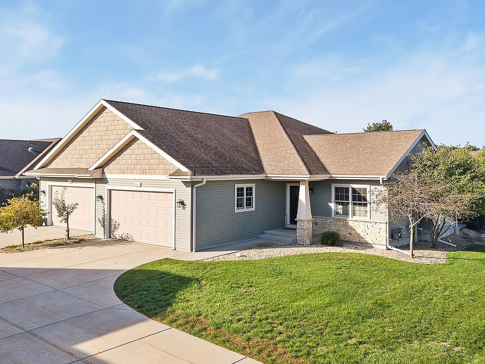 1st image of 2013 Fieldstone Blvd #5