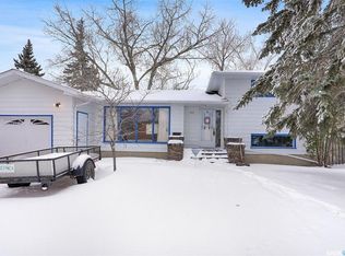 345 Durham Dr, Regina, SK S4S4Z6