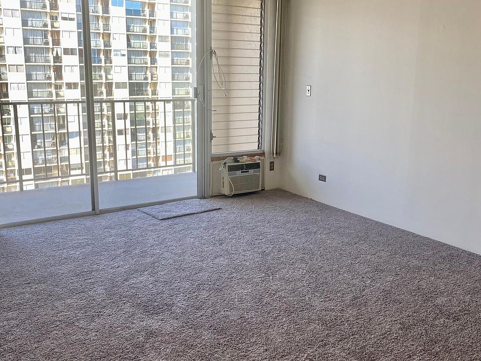 2nd image of 2345 Ala Wai Blvd APT 904
