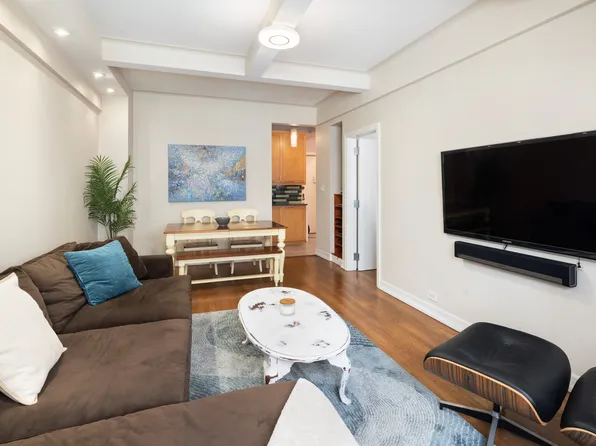 12 West 72nd Street image 2 of 6