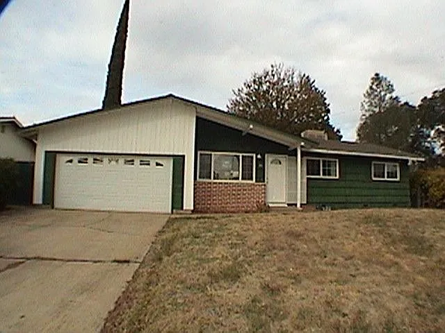 26 Regent Loop photo 1