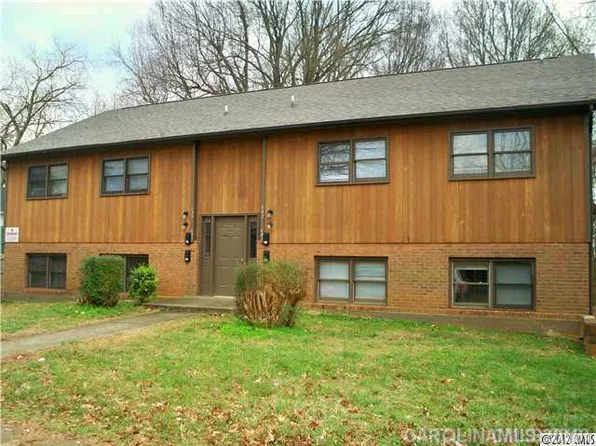 641 E Sharpe St, Statesville, NC 28677