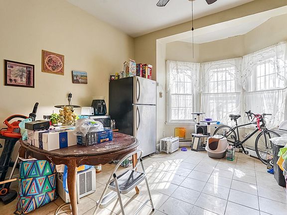 3rd image of 83 Prescott St