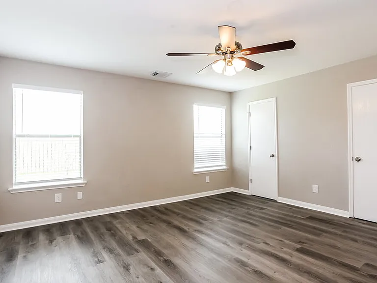 15510 Miller House Ln — Photo 10