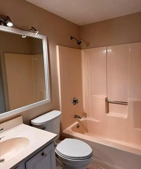 32 Bowles Ct — Photo 12