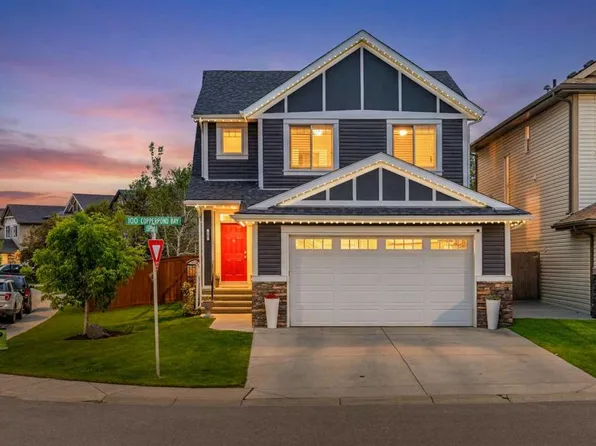 141 W Copperpond Bay SE, Calgary, AB T2Z 0R2
