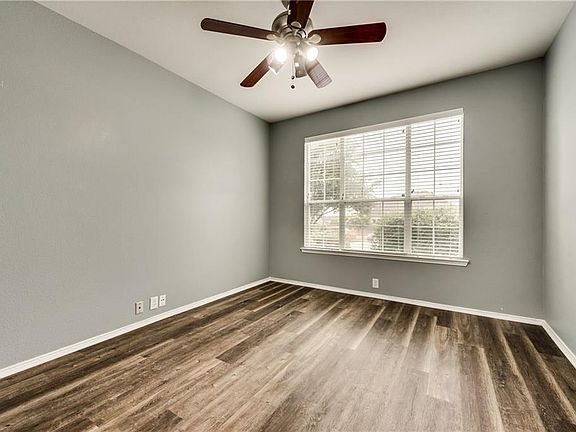 5th image of 1355 Ventura Dr
