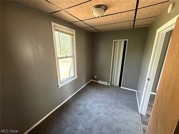 4th image of 1052 E 72nd St