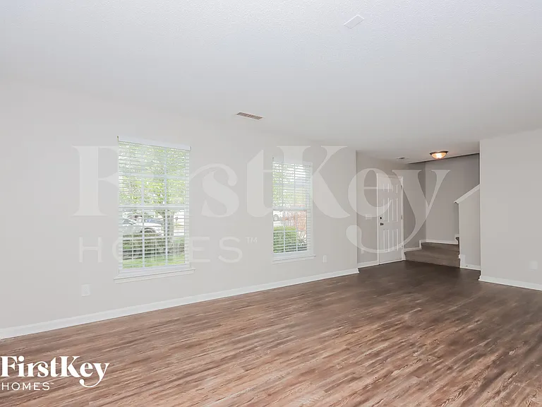 145 Golden Valley Dr — Photo 4