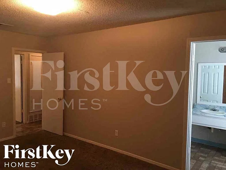 5749 Jardin Pl — Photo 14