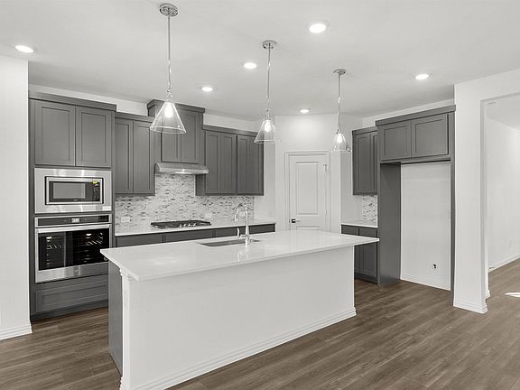 Devonshire - Caldwell Interior Image 1