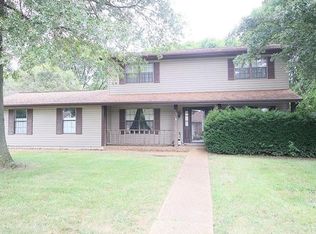 958 Weathervane Ln, Troy, IL 62294