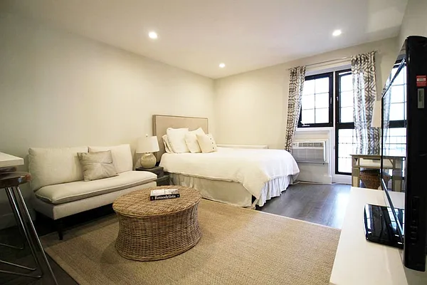 Rented by Bold New York | media 13