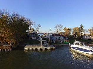 184 Eagle Point Rd, Fox Lake, IL 60020