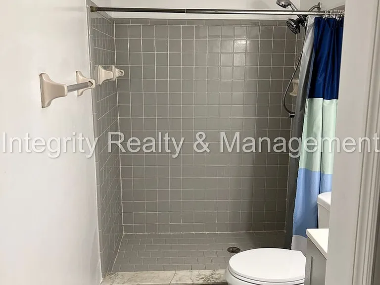 1862 Mackenzie Ct N — Photo 15