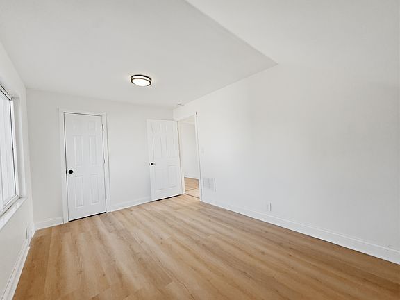 Bedroom (1) Upstairs