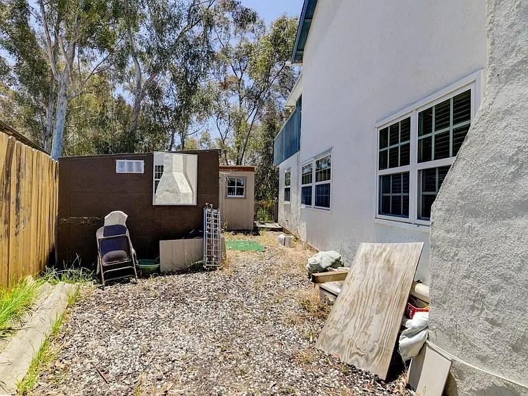 8113 Blythe Ct — Photo 20