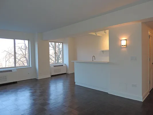 Rented by essential NEW YORK Real Estate | media 4