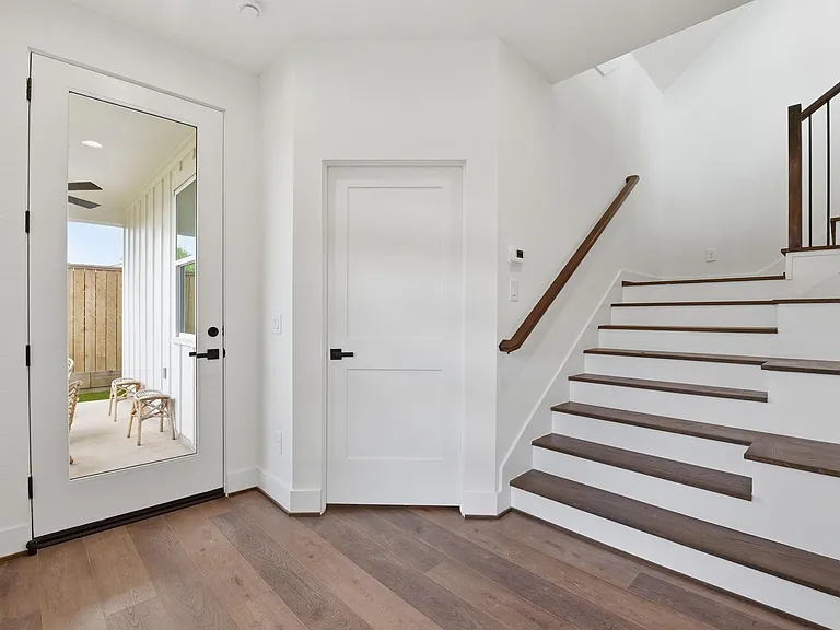 7704 Earl Rudder Way — Photo 3