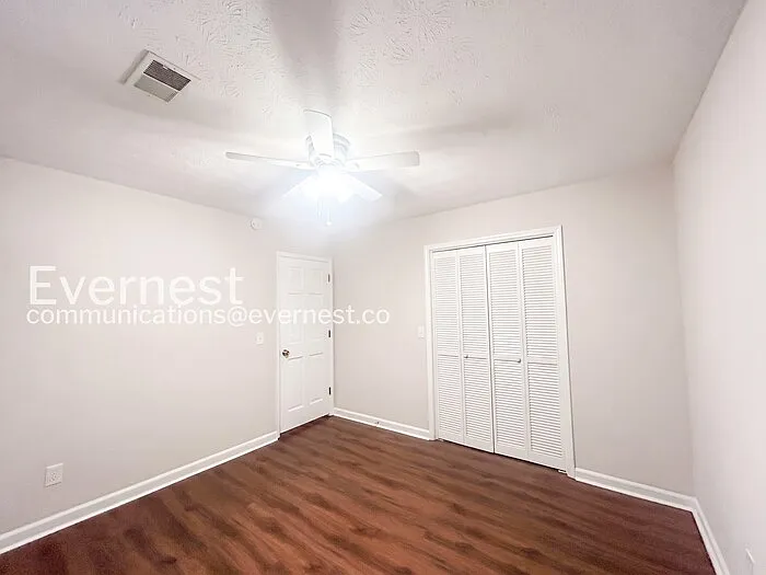 195 Poplar Way — Photo 16