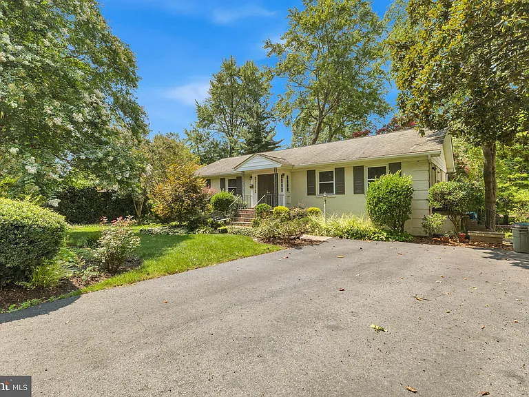 4314 Argonne Dr — Photo 3