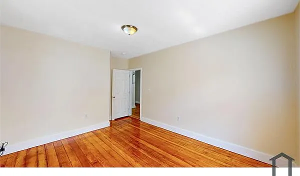 59 Armandine St #1
