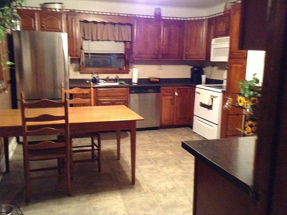 4th image of 19 Lynn St
