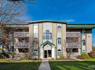 2899 Heritage Dr APT 1B, Joliet, IL 60435