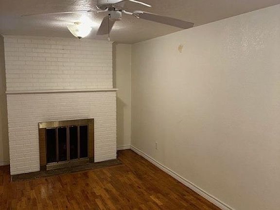 4th image of 2412 Mountain View Dr