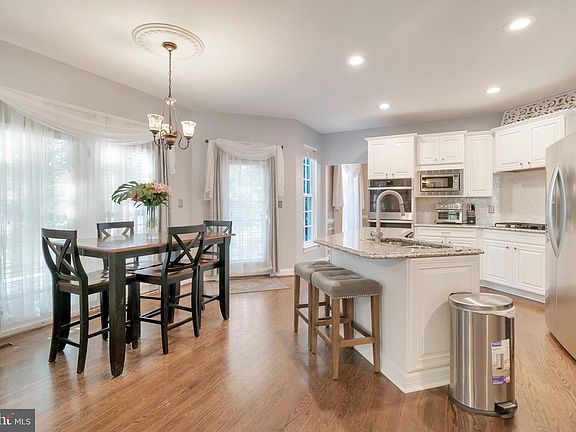 2nd image of 14012 Holcrest Ct