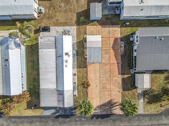 5th image of 450 Pine Loop