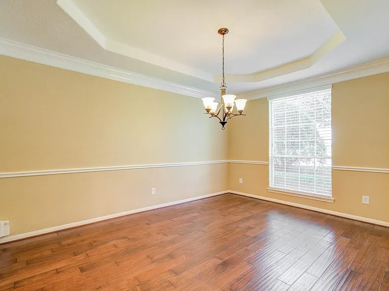 21331 Parham Cir — Photo 9