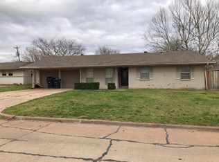 2300 Ridgewood Dr, Moore, OK 73160