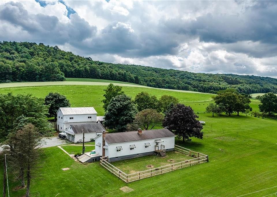 904 Penn Dr, Tamaqua, PA 18252 Zillow