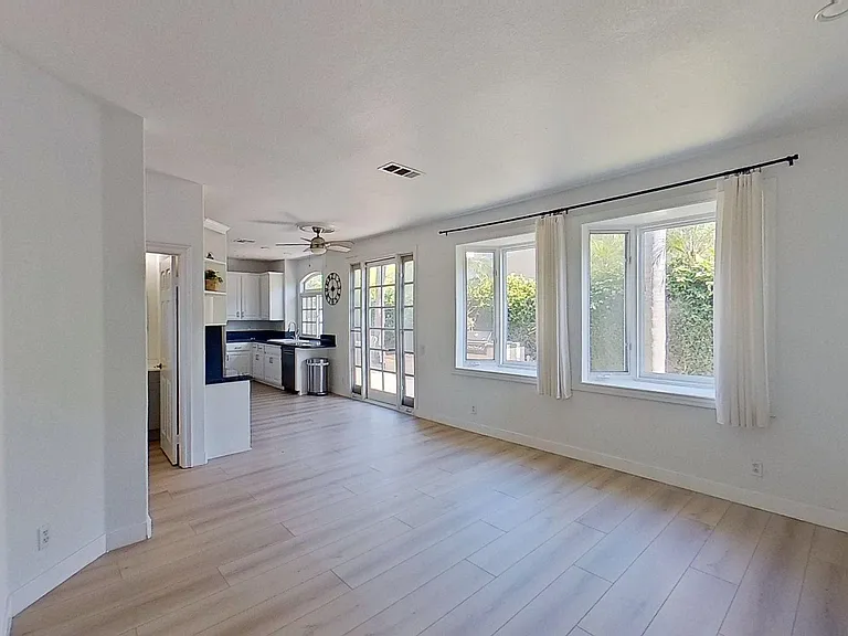 5752 Centerstone Ct — Photo 9
