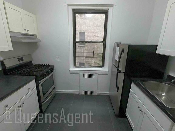 3rd image of 84-49 Elmhurst Ave #F2