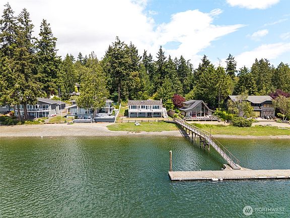 3rd image of 20591 Chief Sealth Drive NE