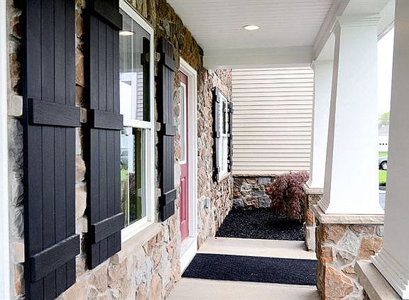 5th image of 8681 Lavender Ln