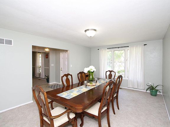 4th image of 2107 Northwood Dr