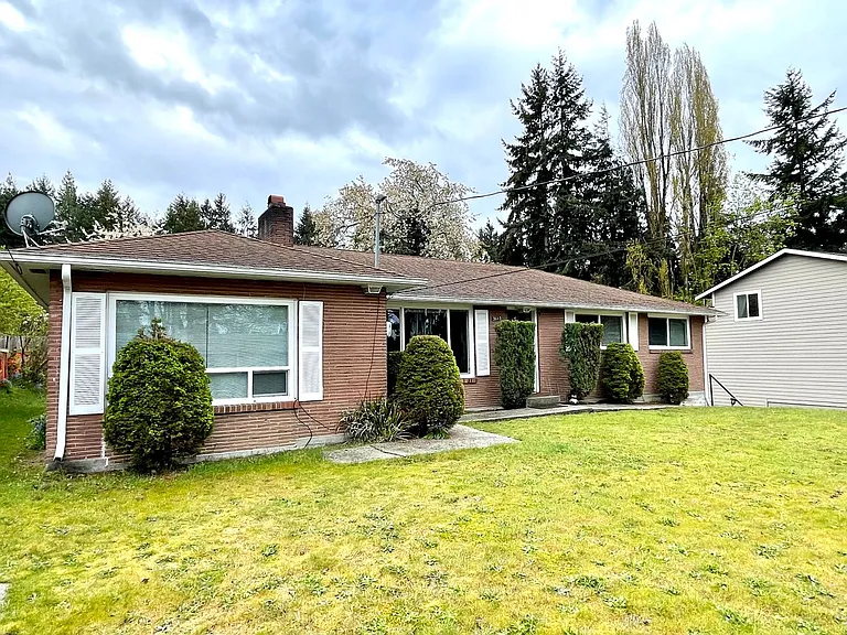 3613 Grandview Dr W — Photo 1