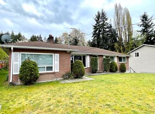 3613 Grandview Dr W, University Place, WA 98466