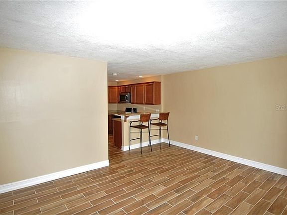 2nd image of 320 Lakeview St APT 317