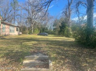 215 S Union St #11, Canton, MS 39046