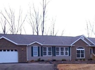 160 White Oak Rd, Boones Mill, VA 24065