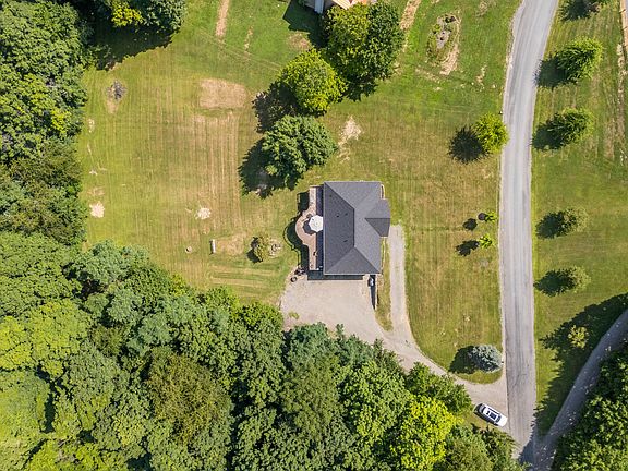 5th image of 3054 Bedillion Rd