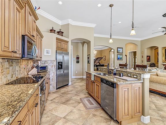 4th image of 10866 Stonington Ave